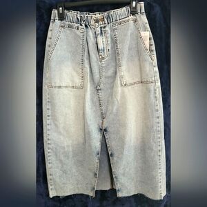 Denim skirt,Vigoss, size 29 =size 6 and size 27= size 4